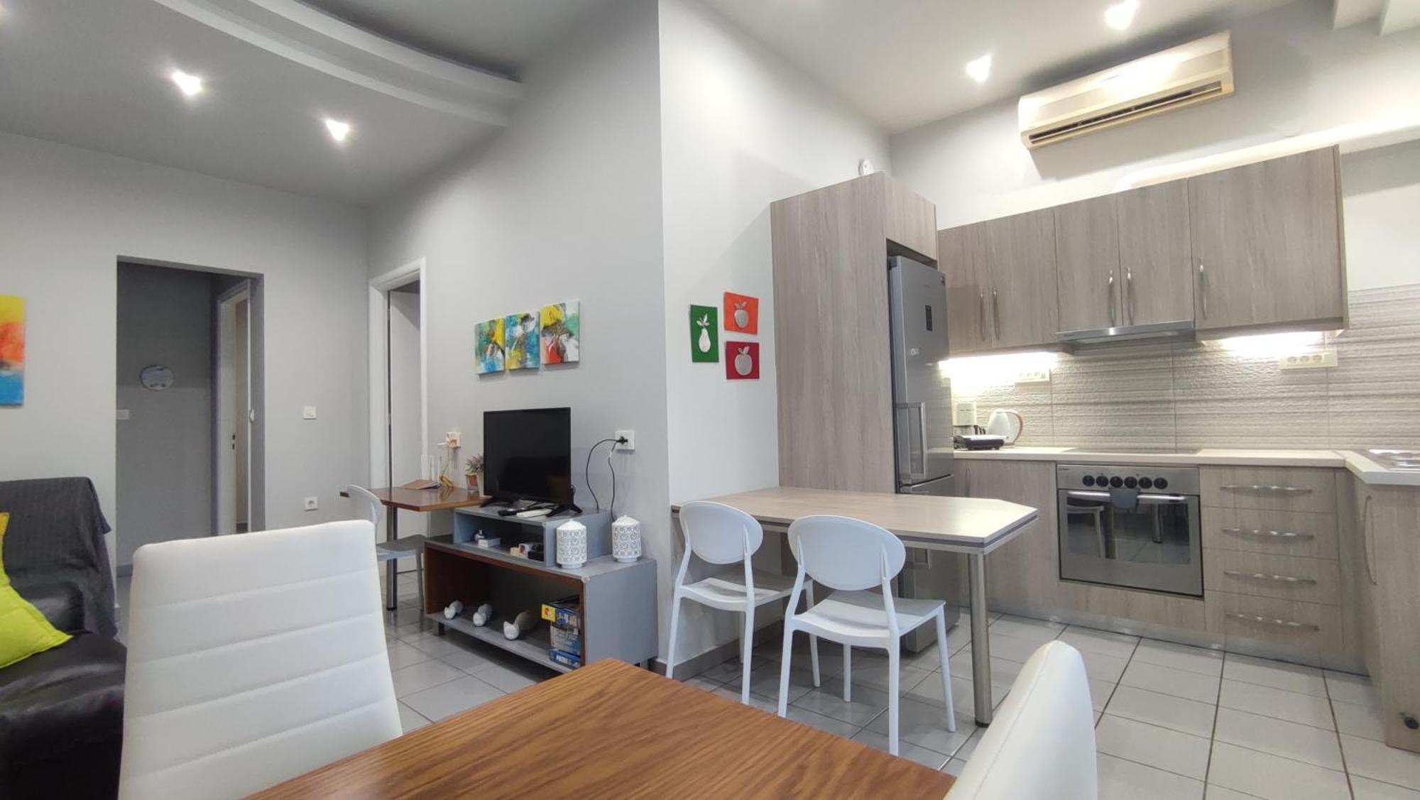 Dennis Stylish Apartment Kato Daratso Zewnętrze zdjęcie