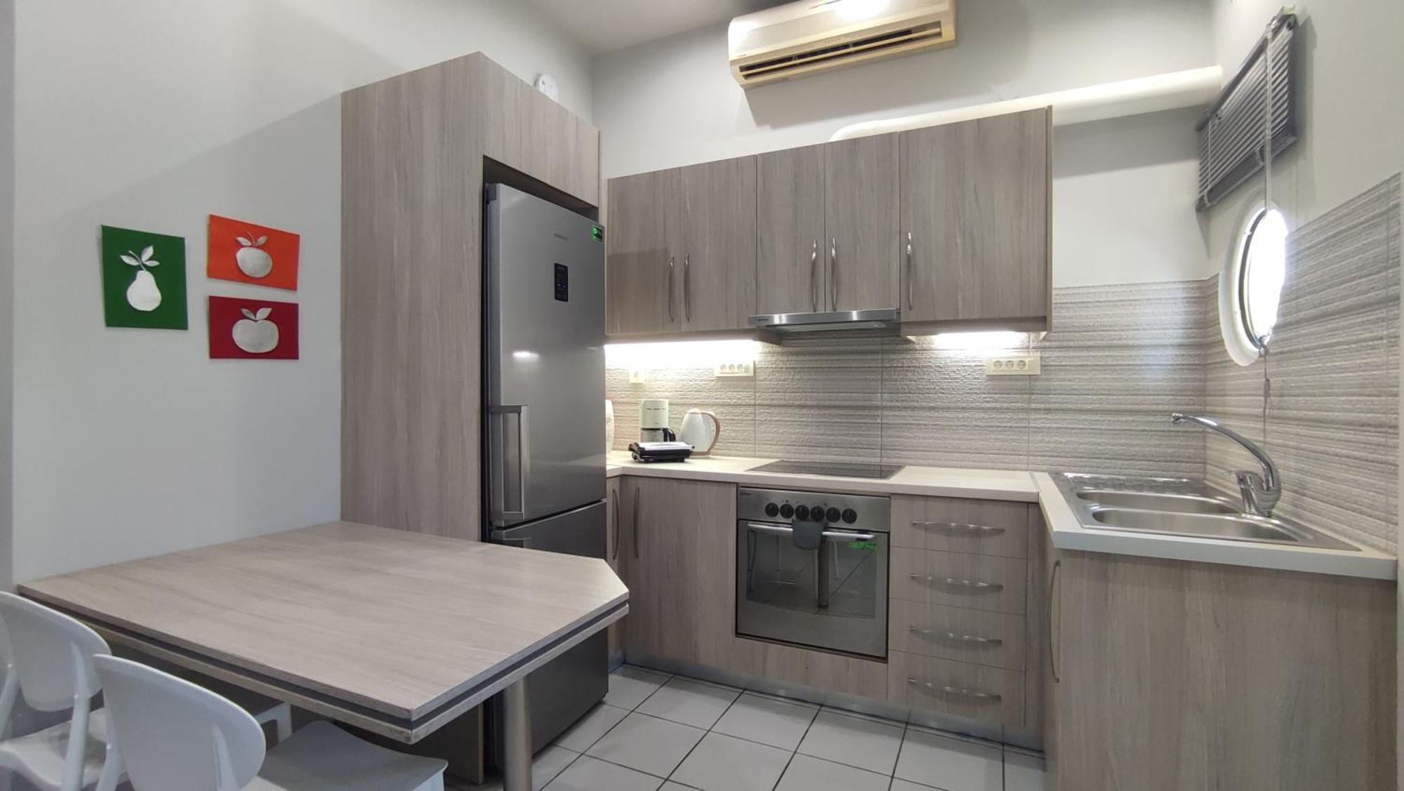 Dennis Stylish Apartment Kato Daratso Zewnętrze zdjęcie